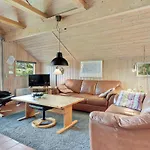 Honsehuset Feriehus Skovby (Syddanmark)